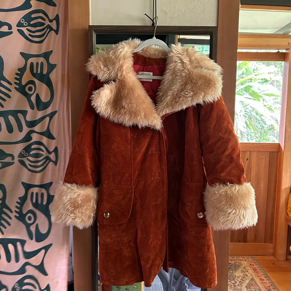 Women's Faux Fur Trimmed Coat in Rust